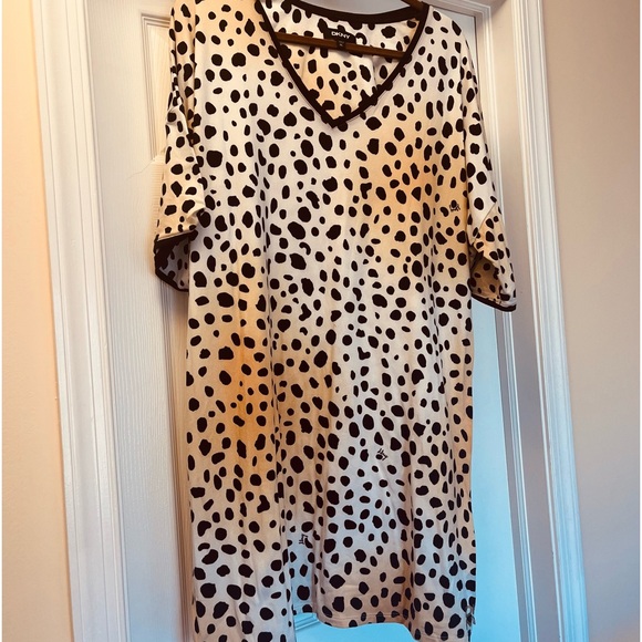 Ladies DKNY ADORABLE Night Shirt, Size XLG, sooo comfy, gr8 material - Picture 2 of 14
